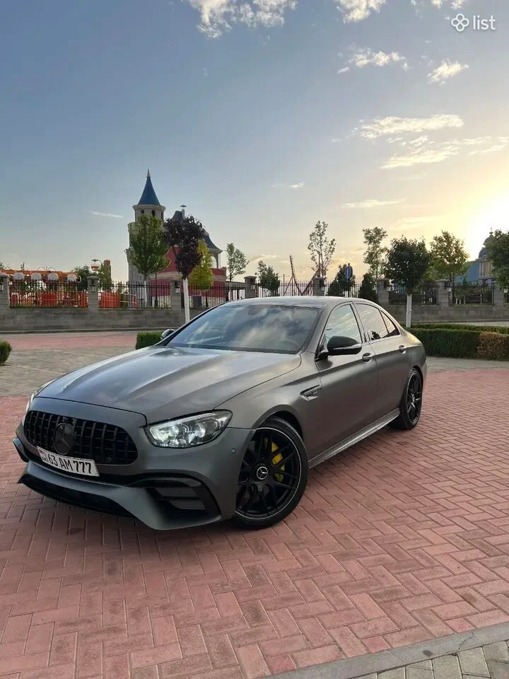 2017 Mercedes-Benz E-Class, 2.0L, gray