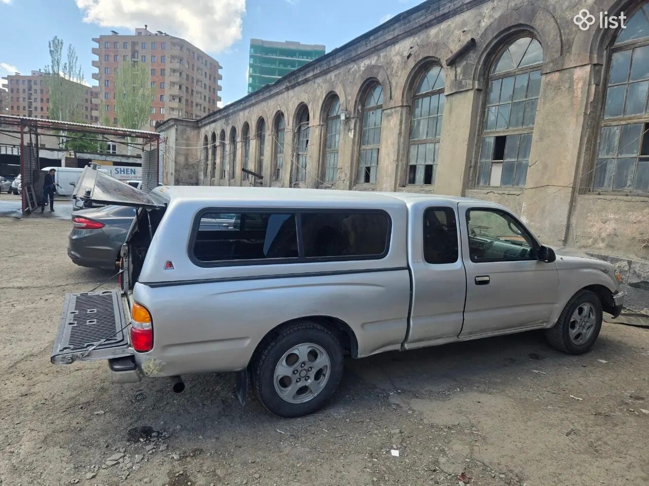 2003 Toyota Tacoma pickup, 2.4L, gas