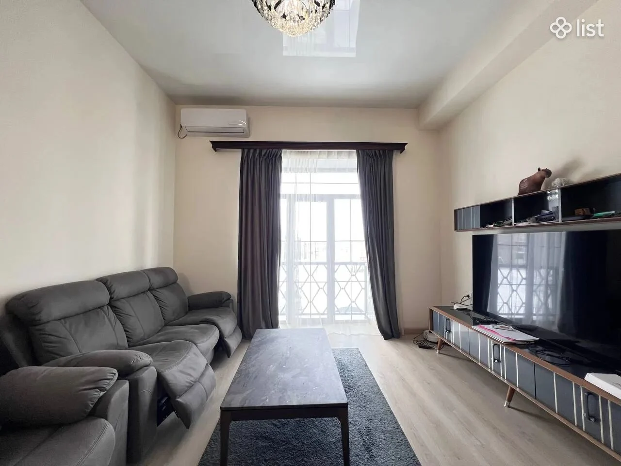 3 room apartment in a new building on Argishti Street in the center, 103 sq.m., 2/15 floor