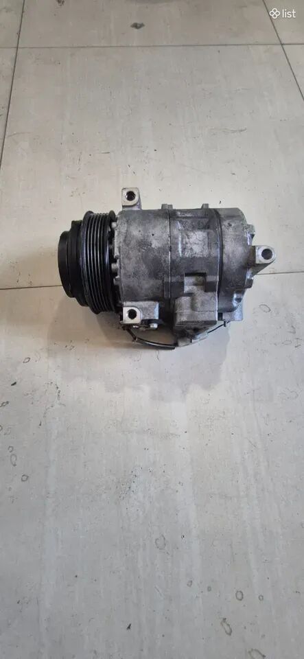 Mercedes 210 կոնդիցիոների կոմպրեսոր