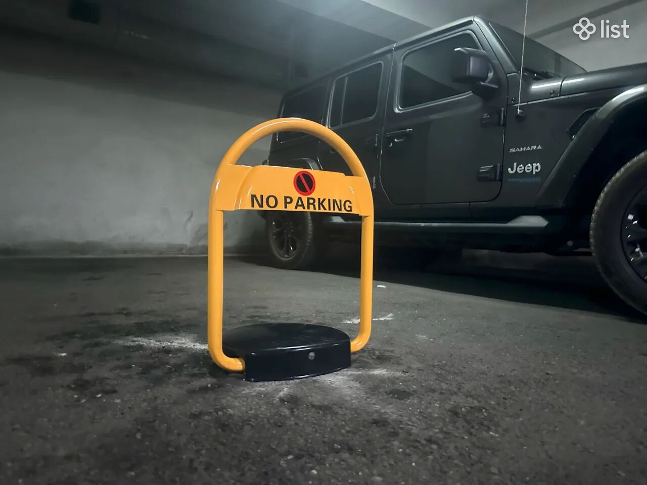 Արգելափակոց No Parking (65սմ բարձրությամբ) 2 վահանակ