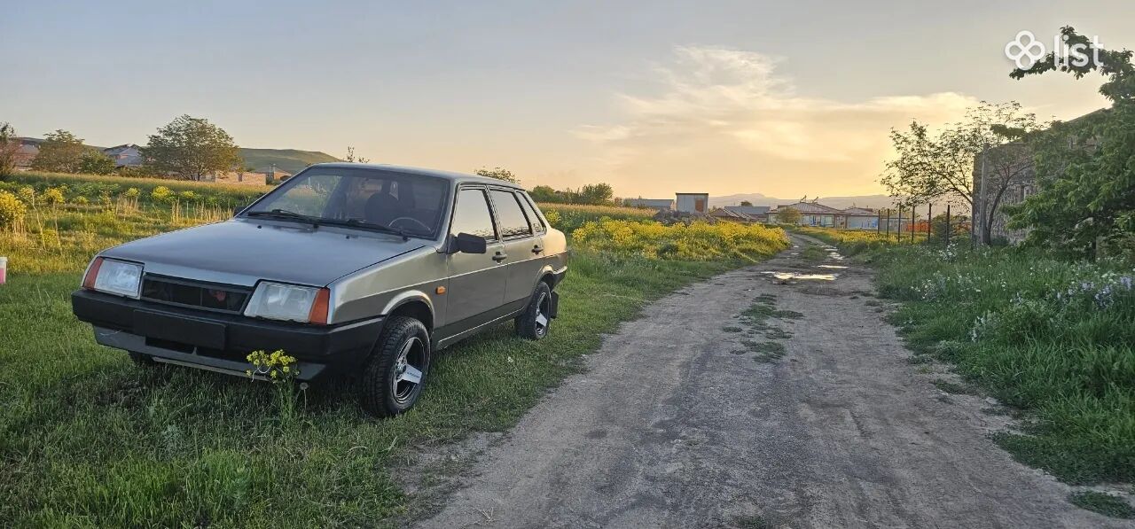 2002 VAZ (Lada) 21099, 1.5L