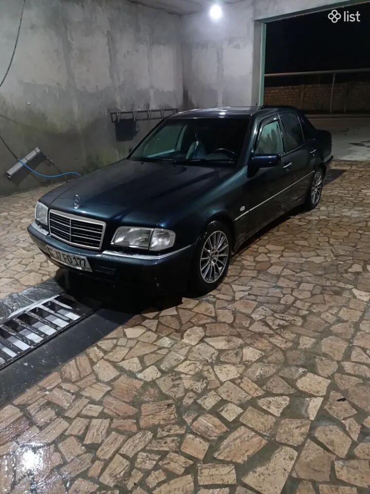 Mercedes-Benz C-Class, 2.4 л., 1999 г., газ