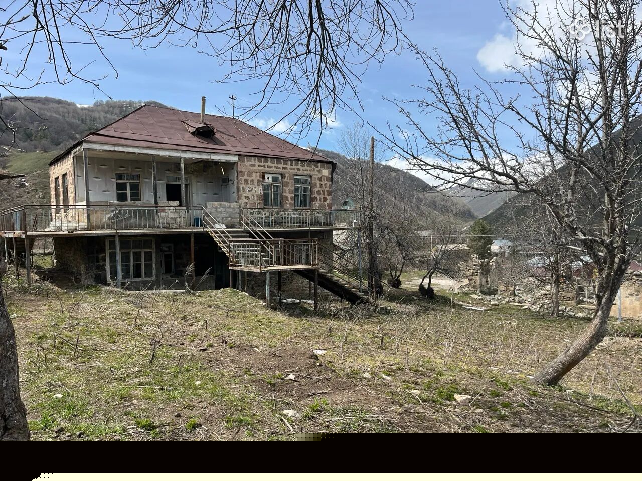 Երկու հարկանի քարե տուն Հանքավանում, 152 քմ, 1200 քմ հողի վրա