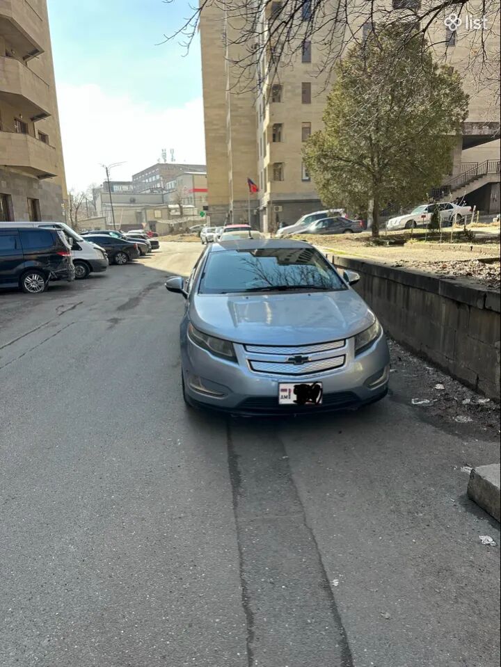 Chevrolet Volt հետչբեք, 1.4 լ, հիբրիդ, 2013 թ.