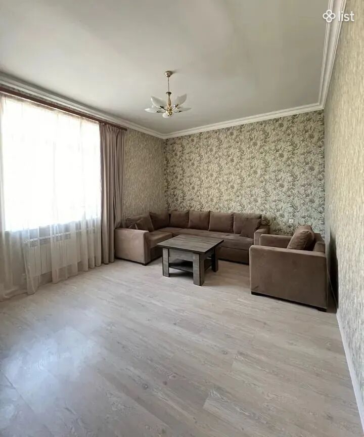 2 սենյականոց բնակարան Կոմիտասի պողոտայում Արաբկիրում, 60 քմ, 4/6 հարկ, բարձր առաստաղներ, քարե շենք