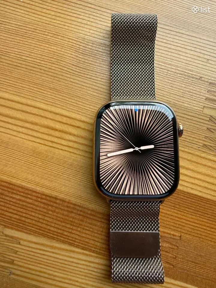 Apple Watch, Series 11 46mm titanium golds Milanese Loop