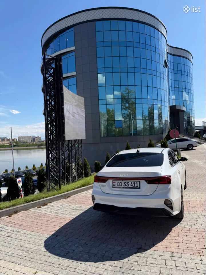 Kia forte 2022 օրավարձով մեքենաներ