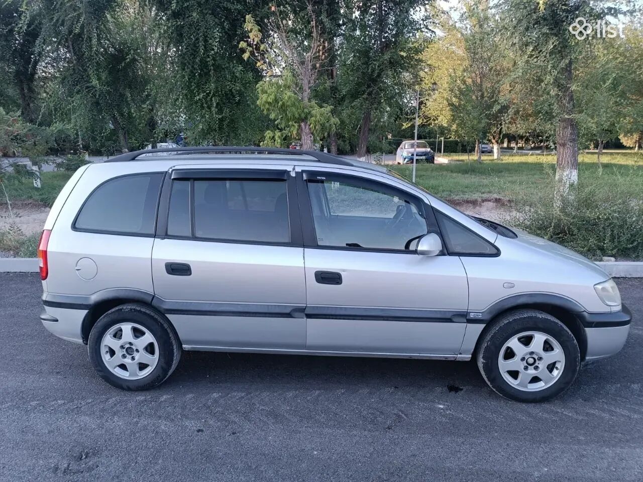 Opel Zafira ունիվերսալ, 1.6 լ, 2000 թ., գազ