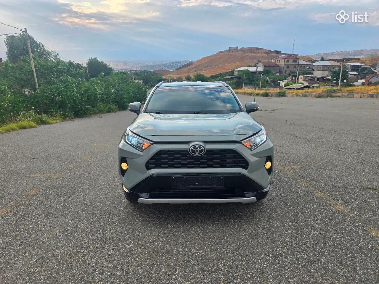 2020 Toyota RAV4, 2.5L, all wheel drive