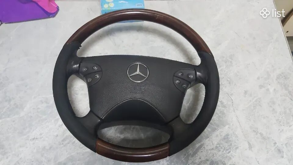 Ղեկ Դուբից Mercedes-Benz E-Class, 2000 թ.