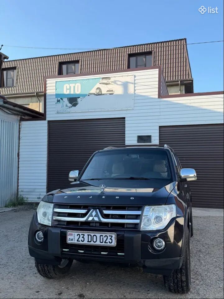 2007 Mitsubishi Pajero, 2.4L, all wheel drive, gas