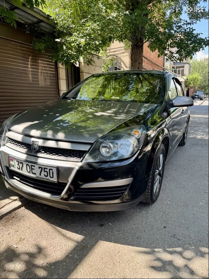 Opel Astra հետչբեք, 1.8 լ, 2008 թ., գազ, սև